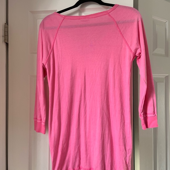 Hot Pink, low- cut , oversized Long sleeve shirt! - Picture 3 of 3